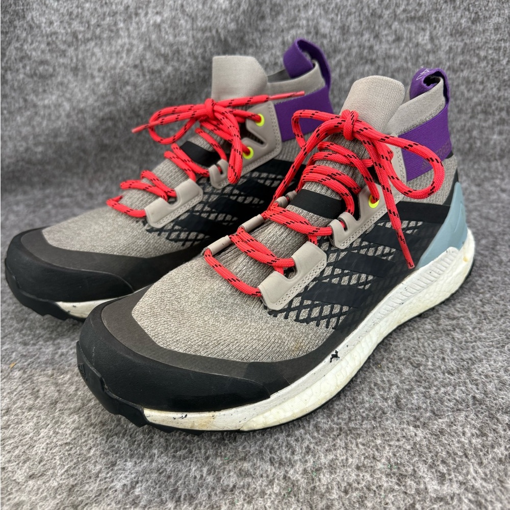 Women’s 9 Adidas Terrex Free Hiker Light Brown Carbon Sneakers Athletic Shoes